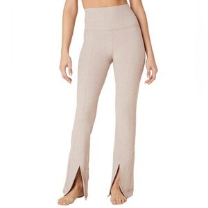 Beyond Yoga SpaceDye Make The Cut Split Ankle 
- FLARED LEGGINGS